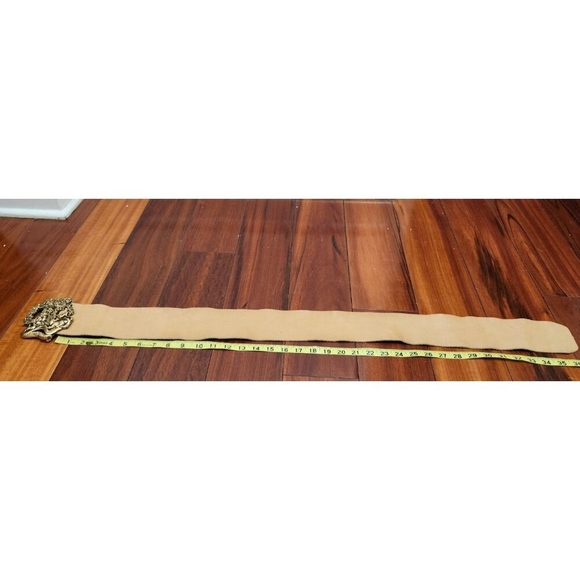 Vintage Buxton Belt Buckle “Lion and Lamb” Gold-Tone Collectible Americana - Picture 11 of 12